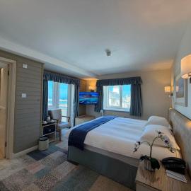 카스텔에 위치한 호텔 Cobo Bay Hotel