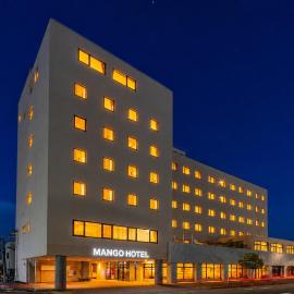 マンゴーホテル日南 โรงแรมในนิจินัน