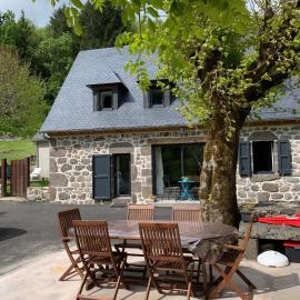 Charmante maison Salers Cantal