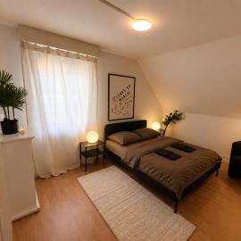 Cozy Modern Room in shared flat with Netflix, WiFi and Self Check-in