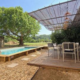 La Bégude, hotell i Goult
