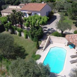 Gite le piauzier avec piscine privée, hotel sa Sablet