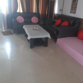 Crest Homestay 1RK Couple & Family-Wi-Fi -Smart tv -Kitchen Facility Prime Location city view