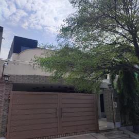 Fully Serviced Holiday Homes Near Emporium Mall & Expo Center โรงแรมในลาฮอร์