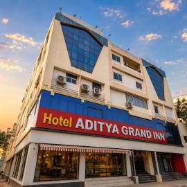 Hotel Aditya Grand Inn: Guntur şehrinde bir otel