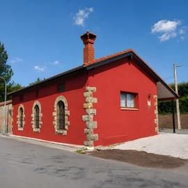 Casa Rural Playa de Arija โรงแรมในArija