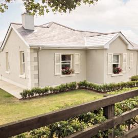 Devlin's cottage near Slane, hotel en Slane