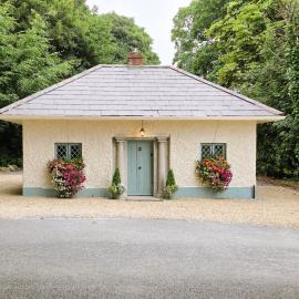 Cosy Gate Lodge on the Parsonstown Estate, hotel v destinaci Slane