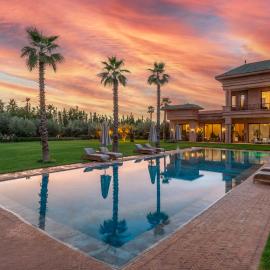 Villa Al Nassim 5BR Luxury Estate with Private Pool & Garden