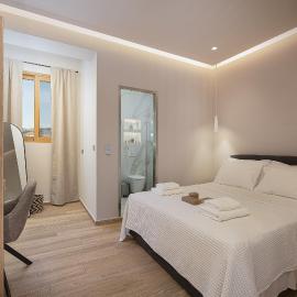 Empiria Suites Old Town, מלון ברתימנו