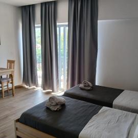 Pacani Apartments, ξενοδοχείο σε Ballaban