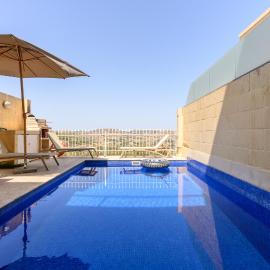 Staytopus Highlands Rooms Gozo Pool & View, готель у місті Шаара
