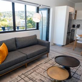 305 Seahorse - Premium 2 Bedroom Apartment with AC