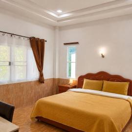 Spacious 1br White House