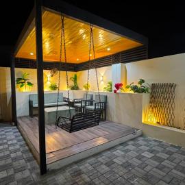 مصيره راس حلف, hotel din Camp