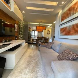 SCR-Centro -Niterói com Varanda e Garagem