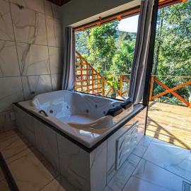 Chalé Andorinhas-Banheira de Hidro e Vista Linda!, Hotel in Rolante