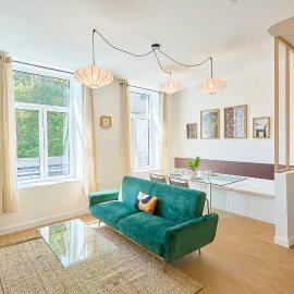Two-bedroom apartment near city center and metro
