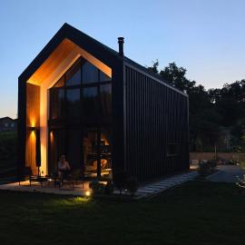 The Barn House, hotel a Barič