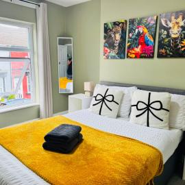 Room 3 Shared house 5 min from Sefton Park, hotel a Liverpool