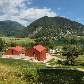 Povodna vila