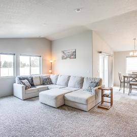 3 Mi to Spokane River! Furnished Patio & Yard