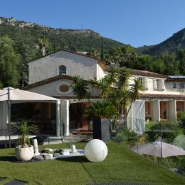 Villa d'exception avec piscine 15 m, spa, aperçu mer et calme absolu, hotel en Vence