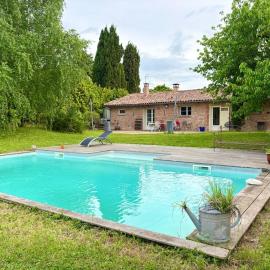 Maison de caractère, Piscine & Grand jardin à 10 minutes de Toulouse