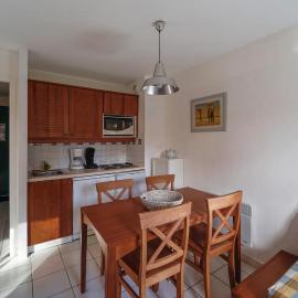 Résidence Les Grands Pins - maeva Home - Appartement 2 pièces 4 personnes Sélection MAE-1805 – hotel w mieście Maubuisson