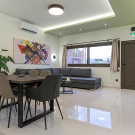 Ninety Three Apartment