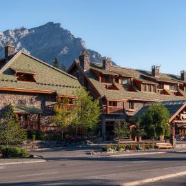 Fox Hotel and Suites, hotell i Banff