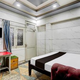 Hotel O ANANT ONE HOTEL AND BANQUETS