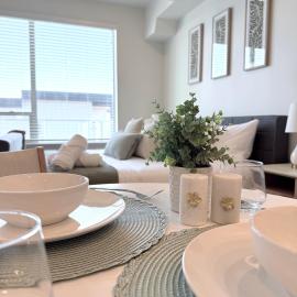 Downtown SLC Studio King Bed Free Parking، فندق في مدينة سولت ليك