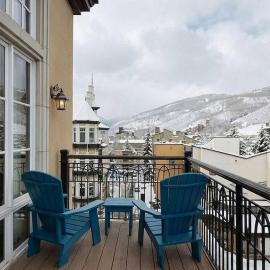 Lionshead Penthouse with Direct Ski Access, hotel u gradu Vejl
