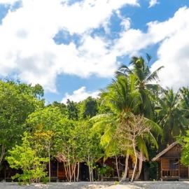 Dayan Dive Homestay Raja Ampat, Hotel in Dayang