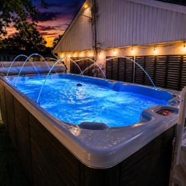 Private Heated Swim Spa - Pet & Kid OK -Fenced Yard – hotel w mieście Gahanna