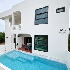 Medina Private Pool Villa-บางแสน, hotell i Ban Puk (1)