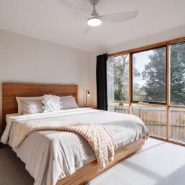 Bayview on Hill - Pet friendly - Woodfire