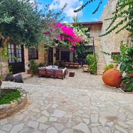 Bougainvillea House Lefkara
