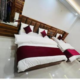 Evergreen axis hotel