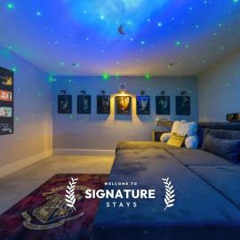 The Lumos House - 4 Bed Home w Parking near Harry Potter Studios