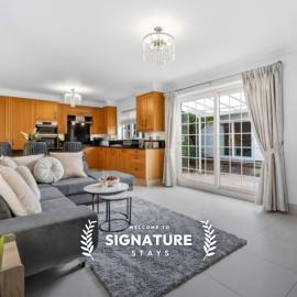 The Ridge Residence - Luxury 4 Bed Near Warner Bro Studios With Parking