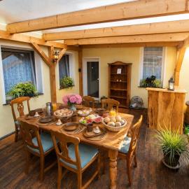 Spreewald Błota Jéwa Ferienwohnung mit Terrasse und Parkplatz, готель у місті Люббенау