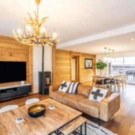 Appartement spacieux T4 de 110m² avec terrasses et parking, parfait pour vos vacances