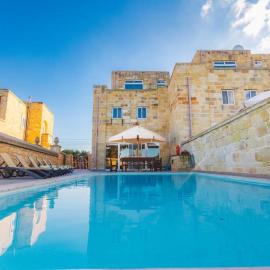 Villa Chossie, viešbutis mieste Misraħ Strejnu