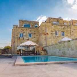 Villa Chossie, hotel a Misraħ Strejnu