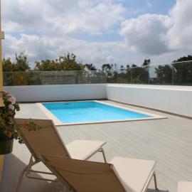 Roots & Legacy, hotel Alfeizerãóban