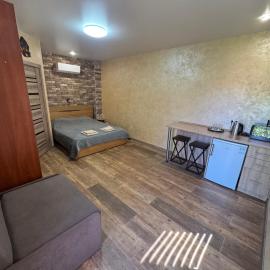Тихий дворик, khách sạn ở Odessa