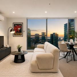 Docklands Panorama Harbour Views - Pool Gym & Parking