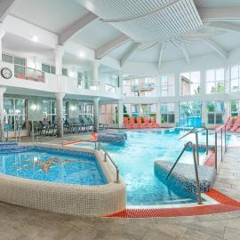Hotel Europa Fit Hévíz、ヘーヴィーズのホテル